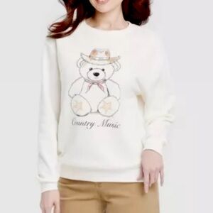 Zoe + Liv Sweatshirt Women’s White Country Music Bear Cowboy